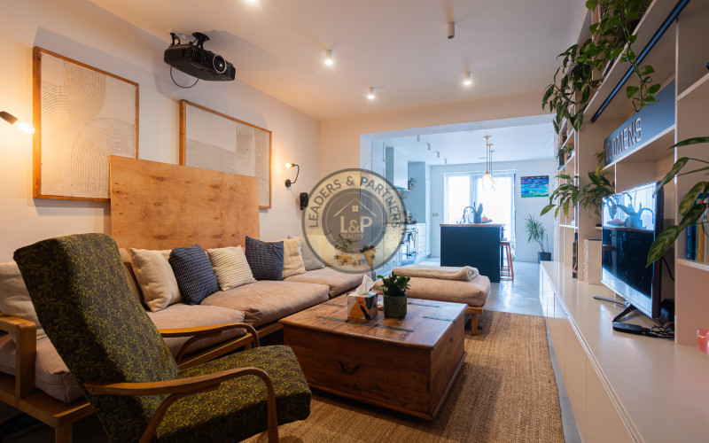 Dvojpodlažný RD-Poľov, kompletná rekonštrukcia, pozemok 586m2