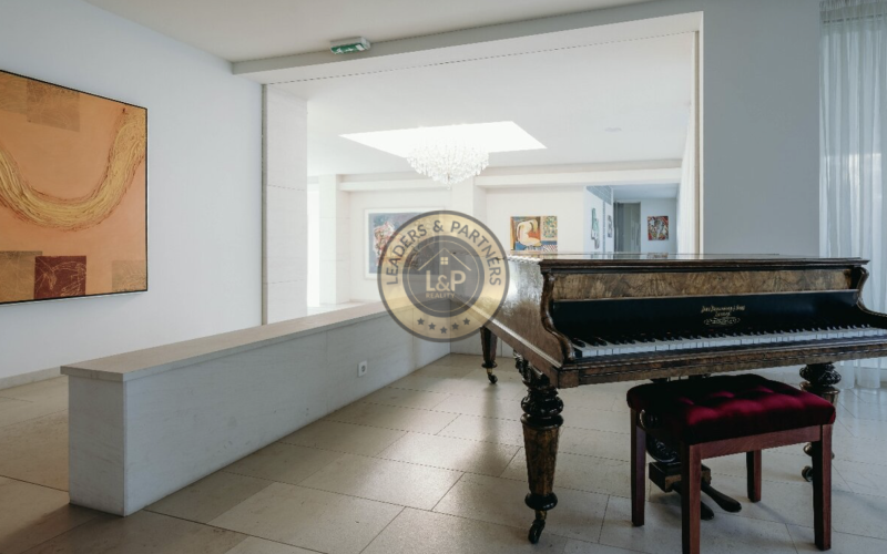 NA PREDAJ, Veľkometrážny 2-izb. byt v prémiovej lokalite