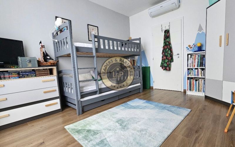 NA PREDAJ, 3i byt v novostavbe s terasou, SLNEČNICE, BA V