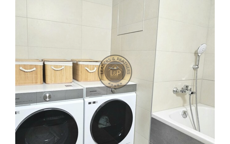 NA PREDAJ, 3i byt v novostavbe s terasou, SLNEČNICE, BA V