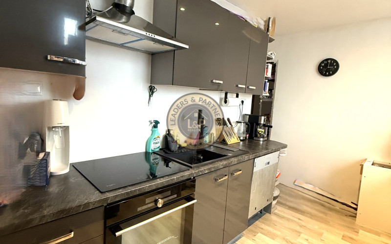 Na predaj 3iz. byt s 3 loggiami v Trnave  ( A. Kubinu)