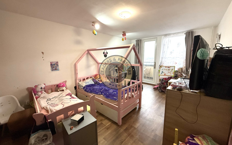 Na predaj 3iz. byt s 3 loggiami v Trnave  ( A. Kubinu)