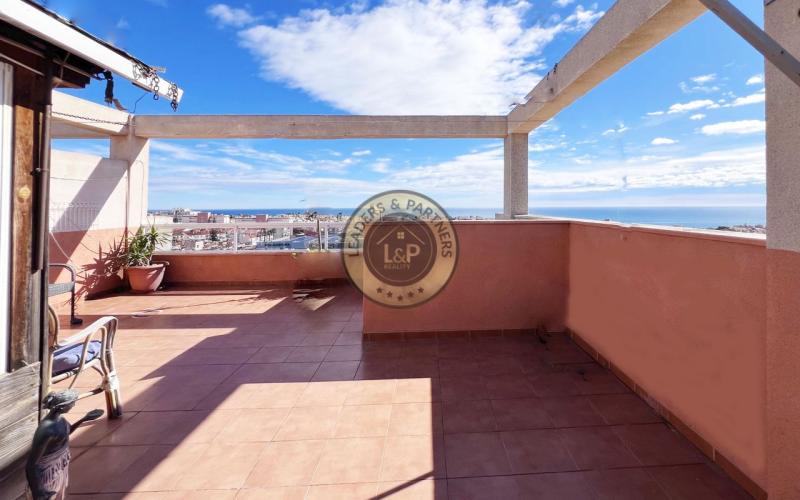 Dvojpodlažný apartmán 3+kk Torrevieja-Torreblanca, Španielsko