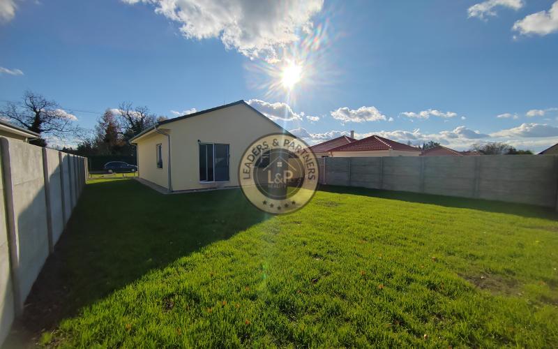 Pekný 4 izbový rodinný dom so záhradou na prenájom - Blahová