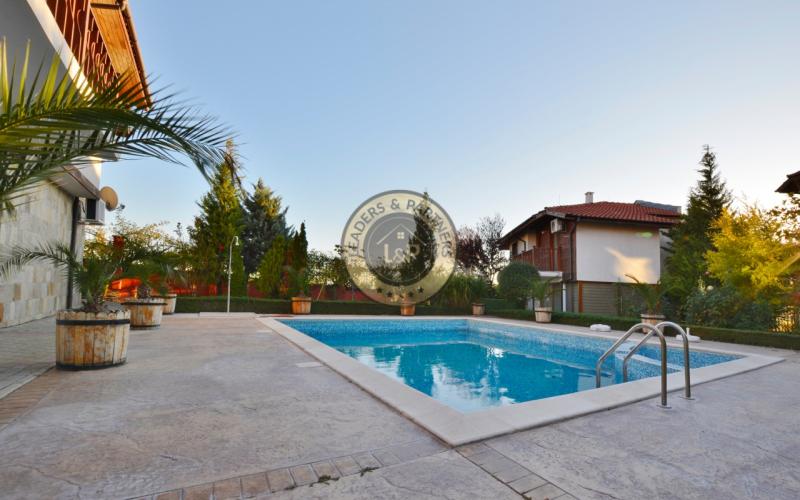 Dom 4+kk Burgas-Kosharitca, Bulharsko