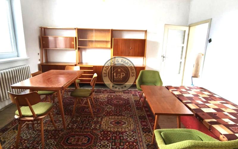 Na predaj rodinný dom v obci Šulekovo ( Hlohovec)