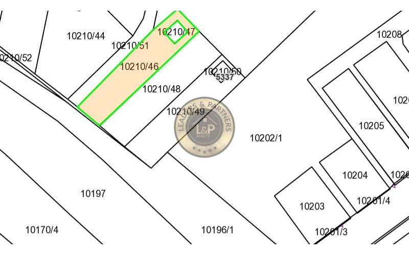 Na predaj záhradka s chatkou v kamennom mlyne - Trnava