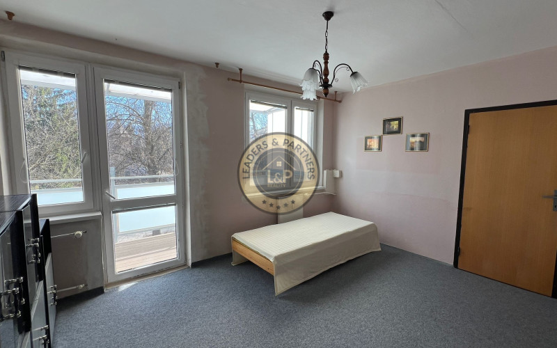 NA PREDAJ - 3 izbový byt s balkónom - Sídlisko II - Snina
