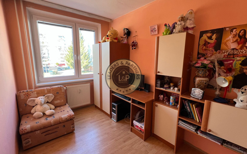 NA PREDAJ - 3 izbový byt s balkónom - Sídlisko II - Snina