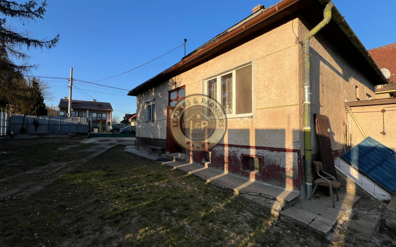 NA PREDAJ - Rodinný dom s veľkým pozemkom - Myslina