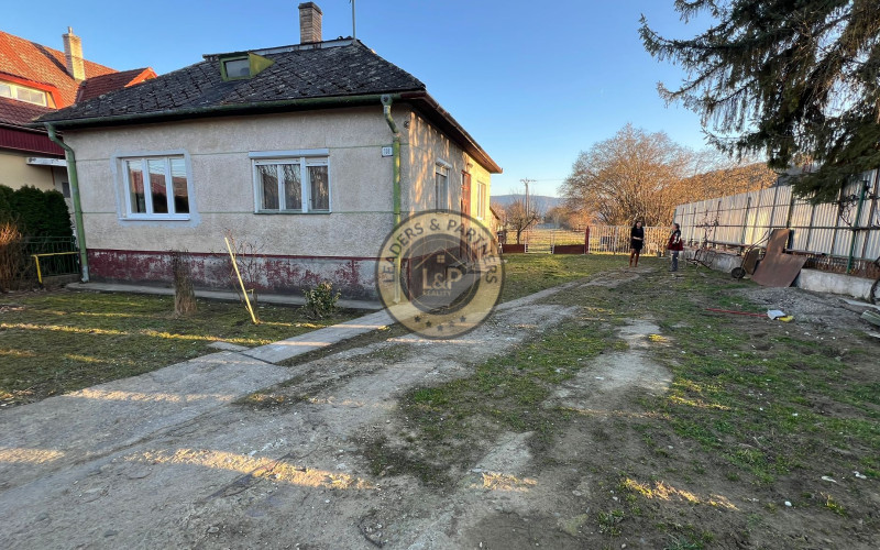 NA PREDAJ - Rodinný dom s veľkým pozemkom - Myslina
