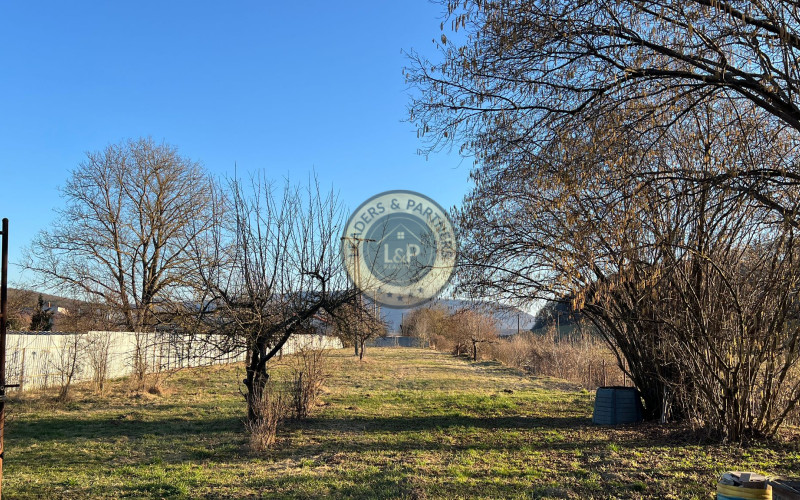 NA PREDAJ - Rodinný dom s veľkým pozemkom - Myslina