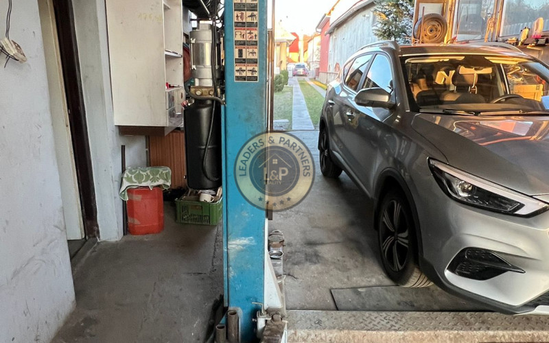 NA PREDAJ - Rodinný dom s možnosťou podnikania - Staré