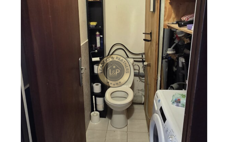 NA PREDAJ, čiastočne zrekonštruovaný 3i byt, GESSAYOVA, BA V