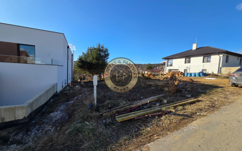 NA PREDAJ, Stavebný pozemok s krásnym výhľadom, BAŠKA