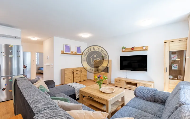 NA PREDAJ, moderný 3-izb. byt v Starom Meste