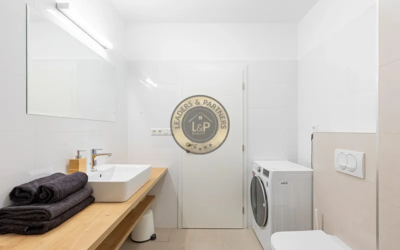 NA PREDAJ, moderný 3-izb. byt v Starom Meste