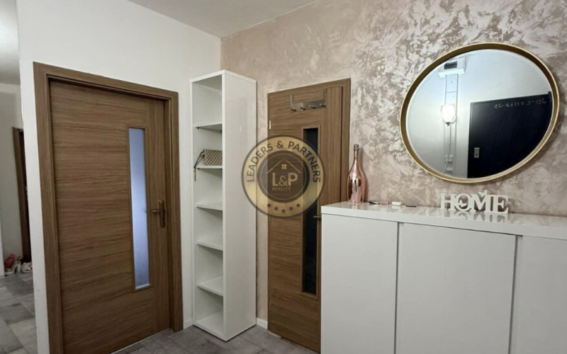 NA PREDAJ, 3-izb. byt na KVP, HÚSKOVA UL.