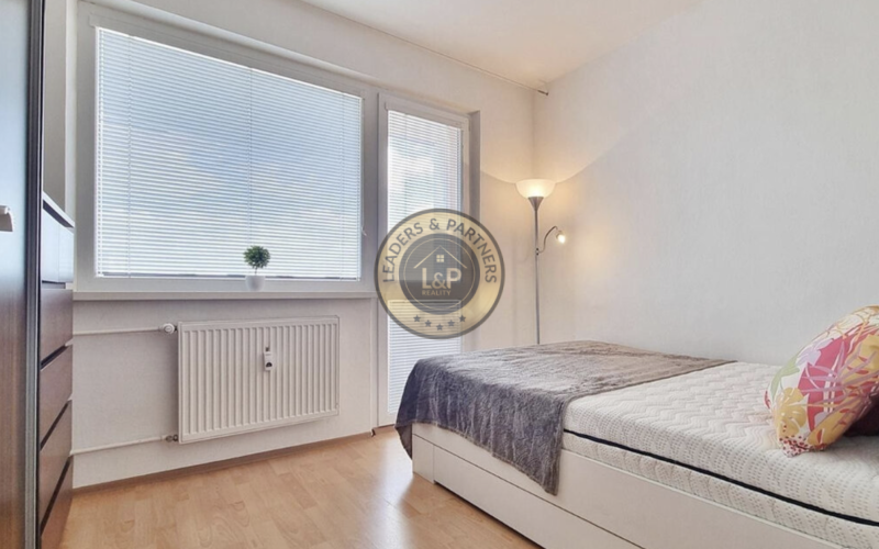 NA PRENÁJOM, 1,5-izb. byt v blízkosti centra