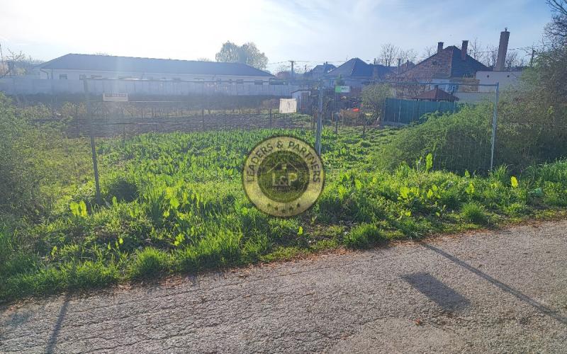 Na predaj pozemok vhodný na výstavbu RD v obci Tomášikovo