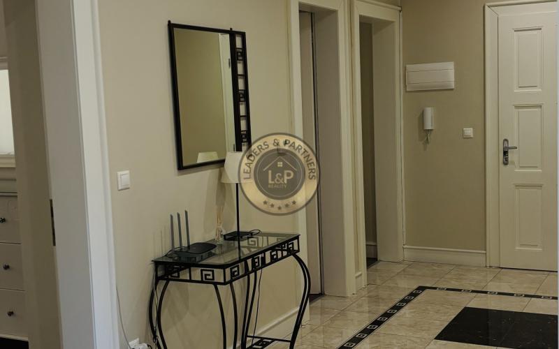 L&P | Prenájom luxusného 3-izbového bytu – Staré Mesto