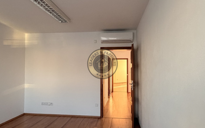 Kancelária na prenájom v centre Senca-Lichnerova-pešia zóna