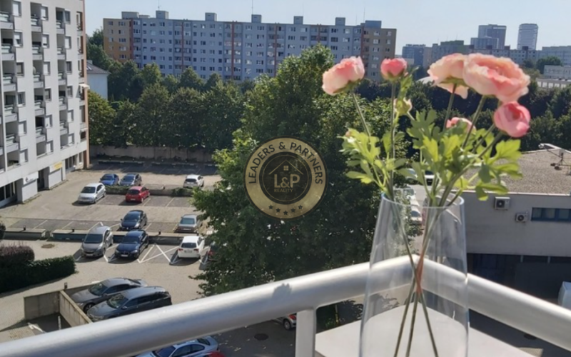 NA PRENÁJOM 2-izbový moderný a slnečný byt blízko centra.