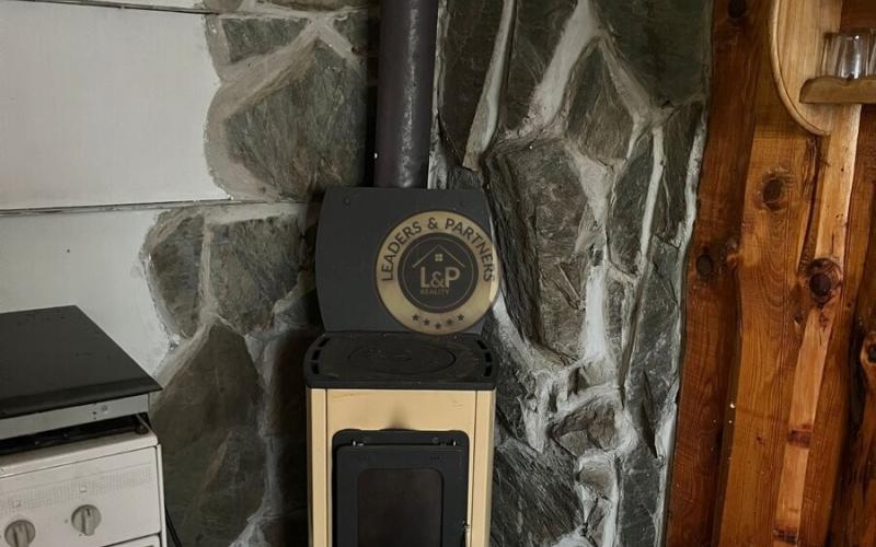 Na predaj chatka s pozemkom Trstín - Rosuchov