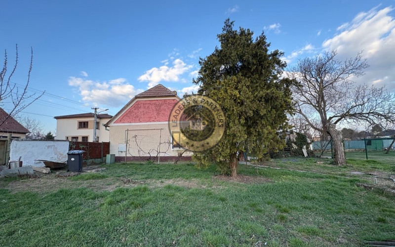 Na predaj rodinný dom v pôvodnom stave v obci Malženice