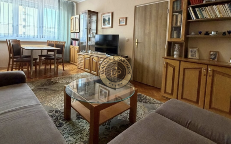 NA PREDAJ, 4-izb. byt s balónom, Obchodná, KE II