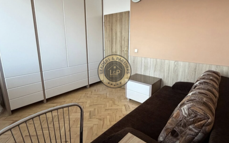 NA PREDAJ, 4-izb. byt s balónom, Obchodná, KE II