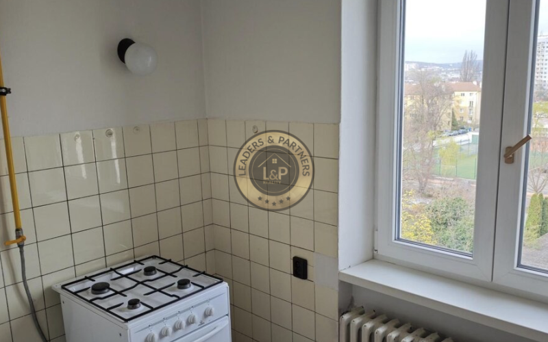 Prenájom: 1-izbový byt na Komenského ulici s parkovaním