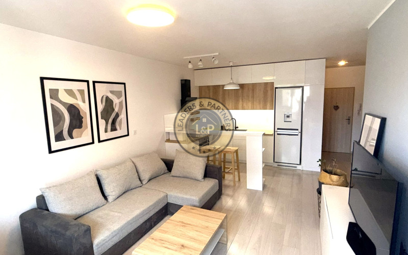 Na predaj priestranný 2-izbový byt s balkónom v novostavbe, Ulica na Grunte.