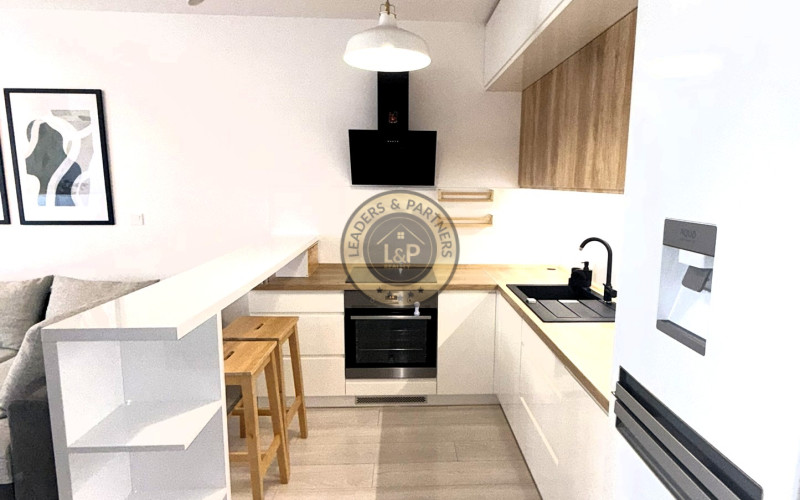 Na predaj priestranný 2-izbový byt s balkónom v novostavbe, Ulica na Grunte.