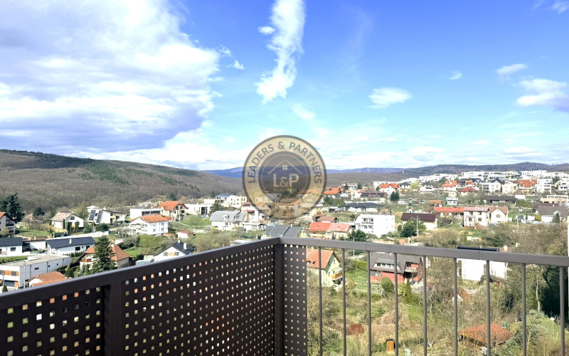 Na predaj priestranný 2-izbový byt s balkónom v novostavbe, Ulica na Grunte.