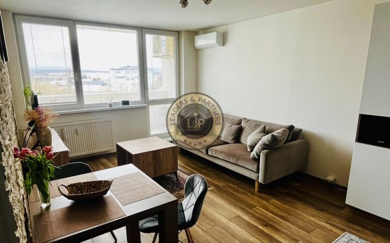 PRENÁJOM moderný 3izb.byt na TERASE