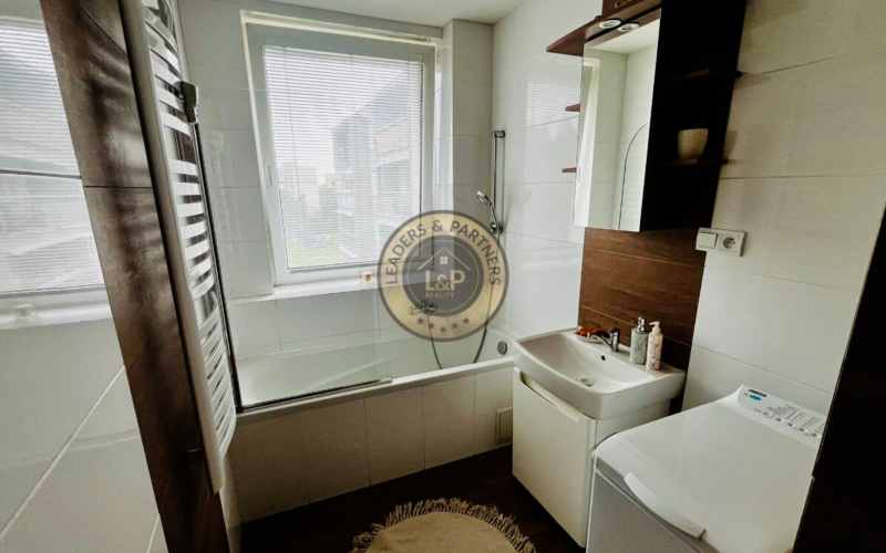 Svetlý 3-izbový byt | balkón | klíma | pripravený na bývanie