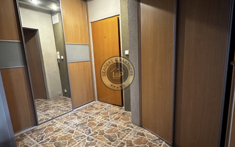 PRENÁJOM - 2 izbový prerobený byt v centre Michaloviec