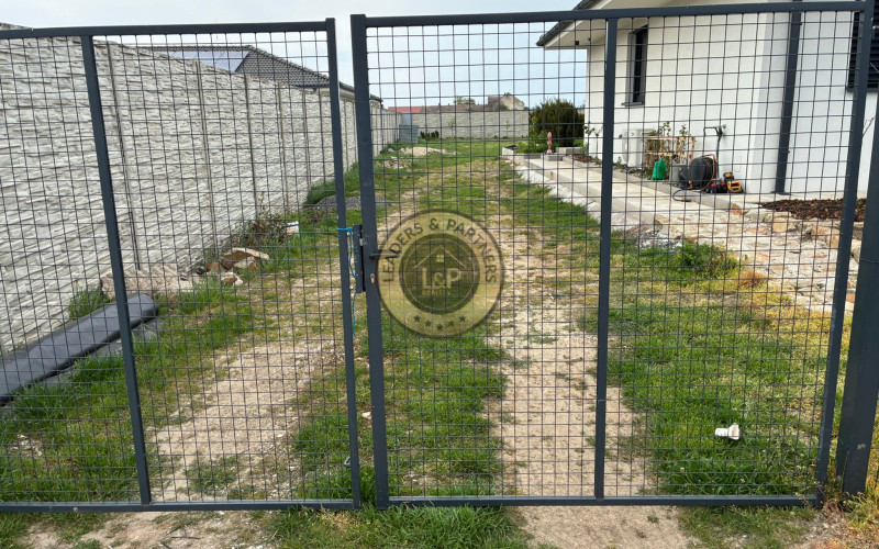 Predaj -stavebný pozemok so stavebný povolením vo Voderadoch