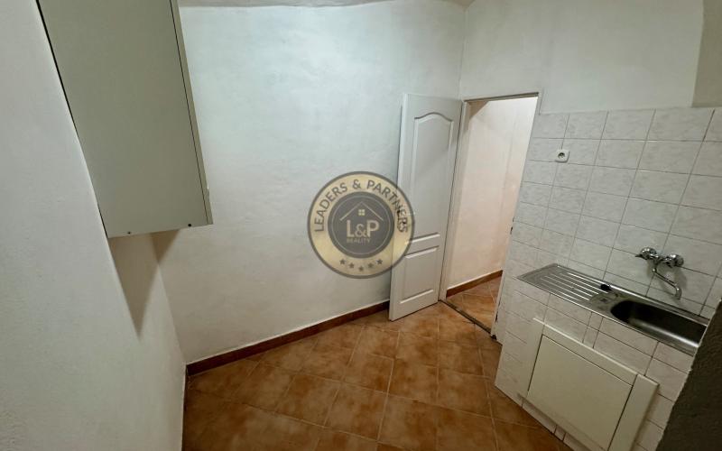 Na prenájom obchodný priestor s výkladom – Mäsiarská ul., Košice