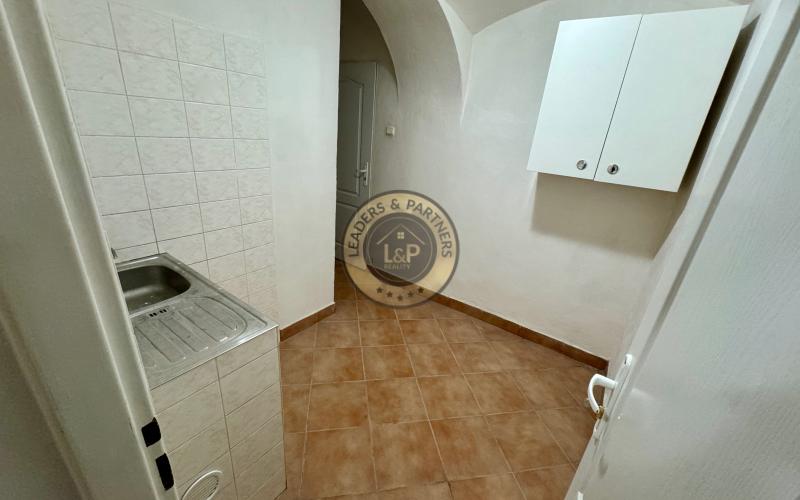 Na prenájom obchodný priestor s výkladom – Mäsiarská ul., Košice