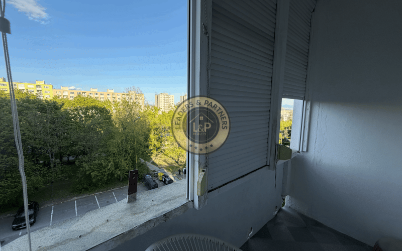 NA PREDAJ, 3-izb. byt na KVP, HÚSKOVA UL.