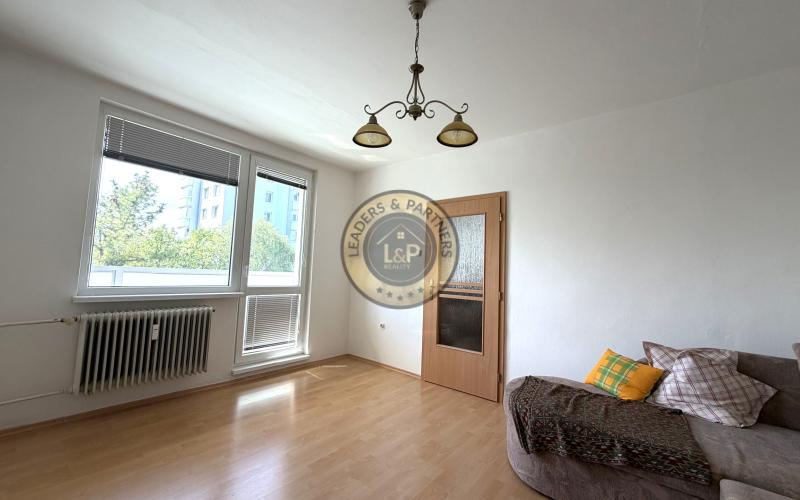 1,5iz. byt s  loggiou a pivnicou v centre mesta Senica