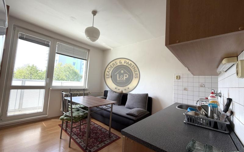 1,5iz. byt s  loggiou a pivnicou v centre mesta Senica