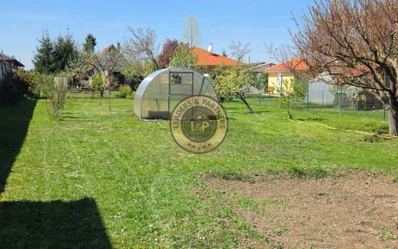 Na predaj pozemok vhodný na výstavbu RD v obci Horná Streda