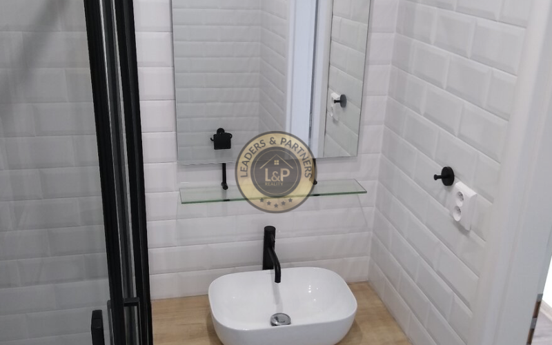 PRIESTRANNÝ, KOMPLETNE ZARIADENÝ 1-IZBOVÝ BYT – KOŠICE ZÁPAD (TERASA)