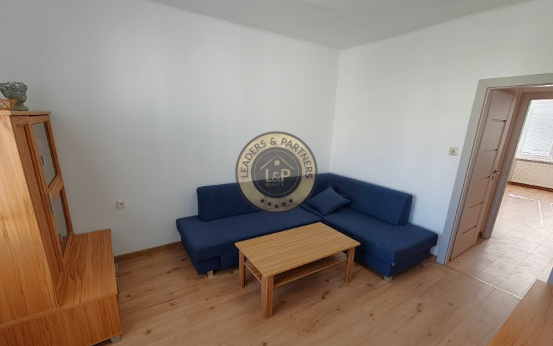 Prenájom 2 izbového tehlového bytu s balkónom. Michalovce, ulica prof. Hlaváča.