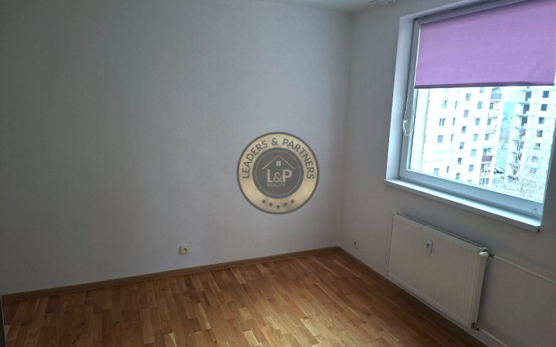 Prenájom 3 izbového bytu s parkovacím miestom. Michalovce, SNP, Ružová ulica