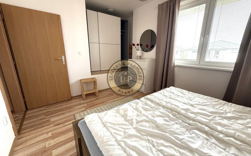 Prenájom-novostavba 3iz. bytu s predzáhradkou- Veľké Úľany