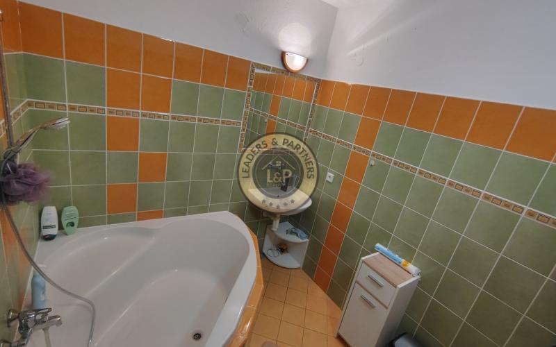 Priestranný 3-izbový byt (71 m²) s lodžiou